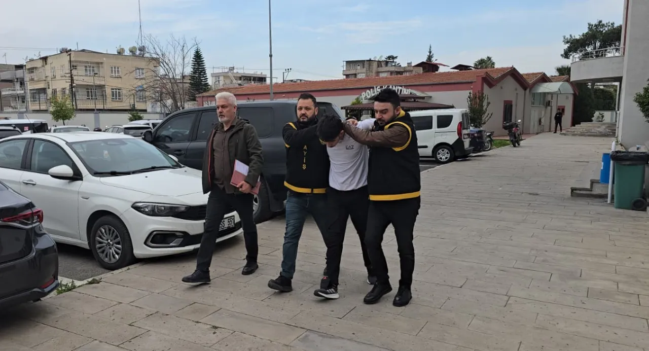 1 milyon değerinde altınları çalıp böyle eğlendiler! Keyifleri kısa sürdü