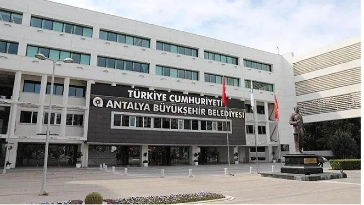 Antalya’da ‘rüşvet’ davasında 3.duruşma! Döviz bürosunun yetkilileri konuştu: Gökhan Böcek getirdiği için güvendik