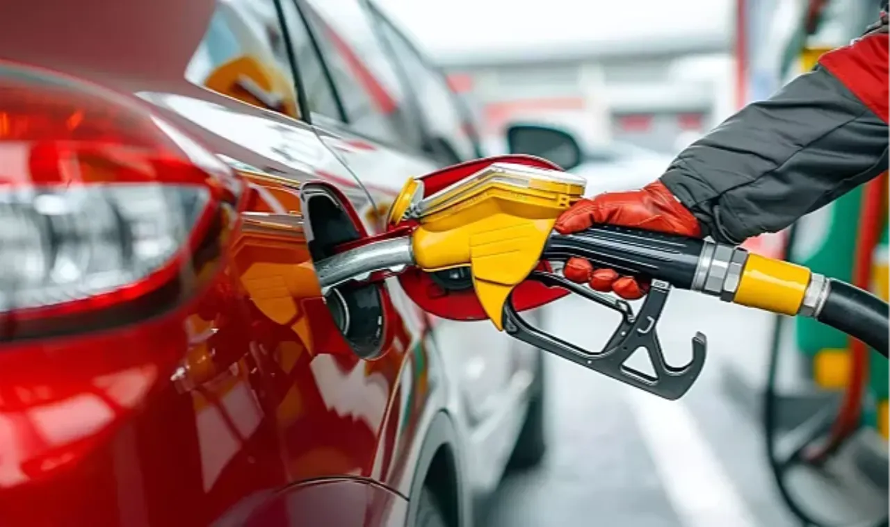 Benzin fiyatı %19 arttı! Depolar bayramda kaç TL’ye dolacak?