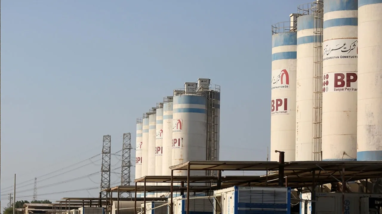 Buşehr Nükleer Santrali’ne füze isabet etti