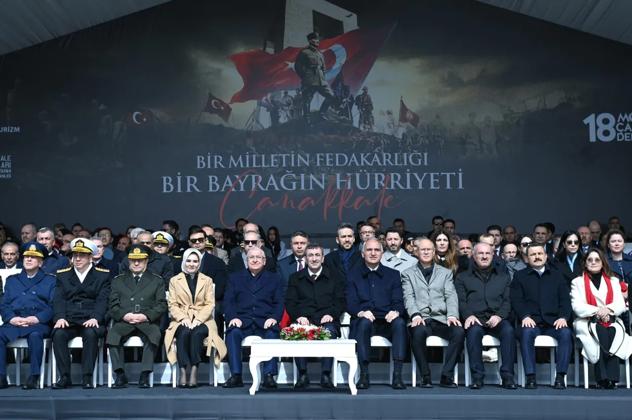 Çanakkale destanı 111 yıl sonra aynı ruhla anıldı! Devletin zirvesi Şehitler Abidesi’nde buluştu