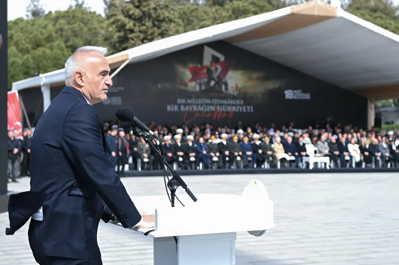 Çanakkale destanı 111 yıl sonra aynı ruhla anıldı! Devletin zirvesi Şehitler Abidesi’nde buluştu