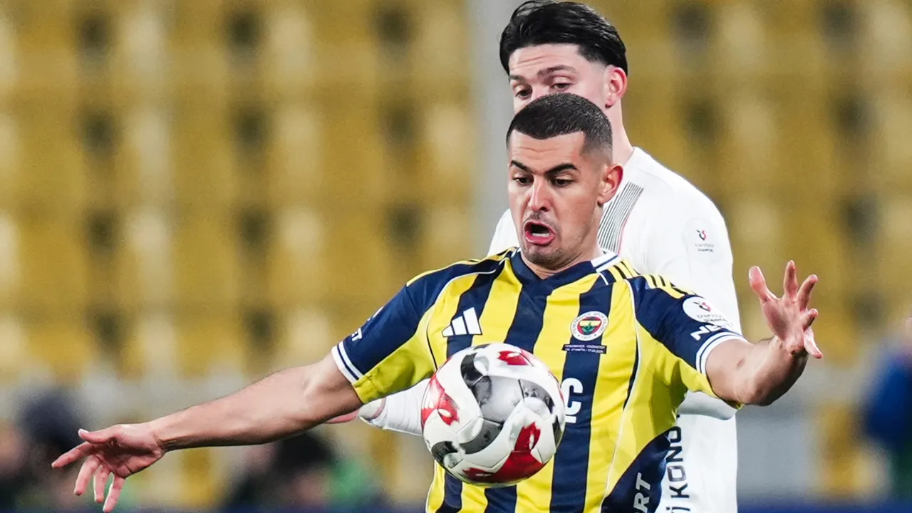 Fenerbahçe'ye farklı galbiyet sonrası kötü haber: Beşiktaş derbisinde yok