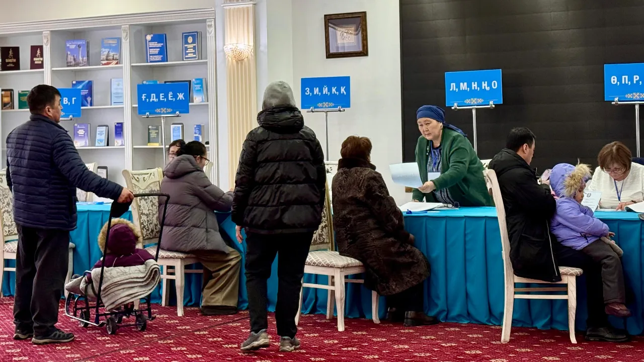 Kazakistan'da yeni anayasa resmen kabul edildi