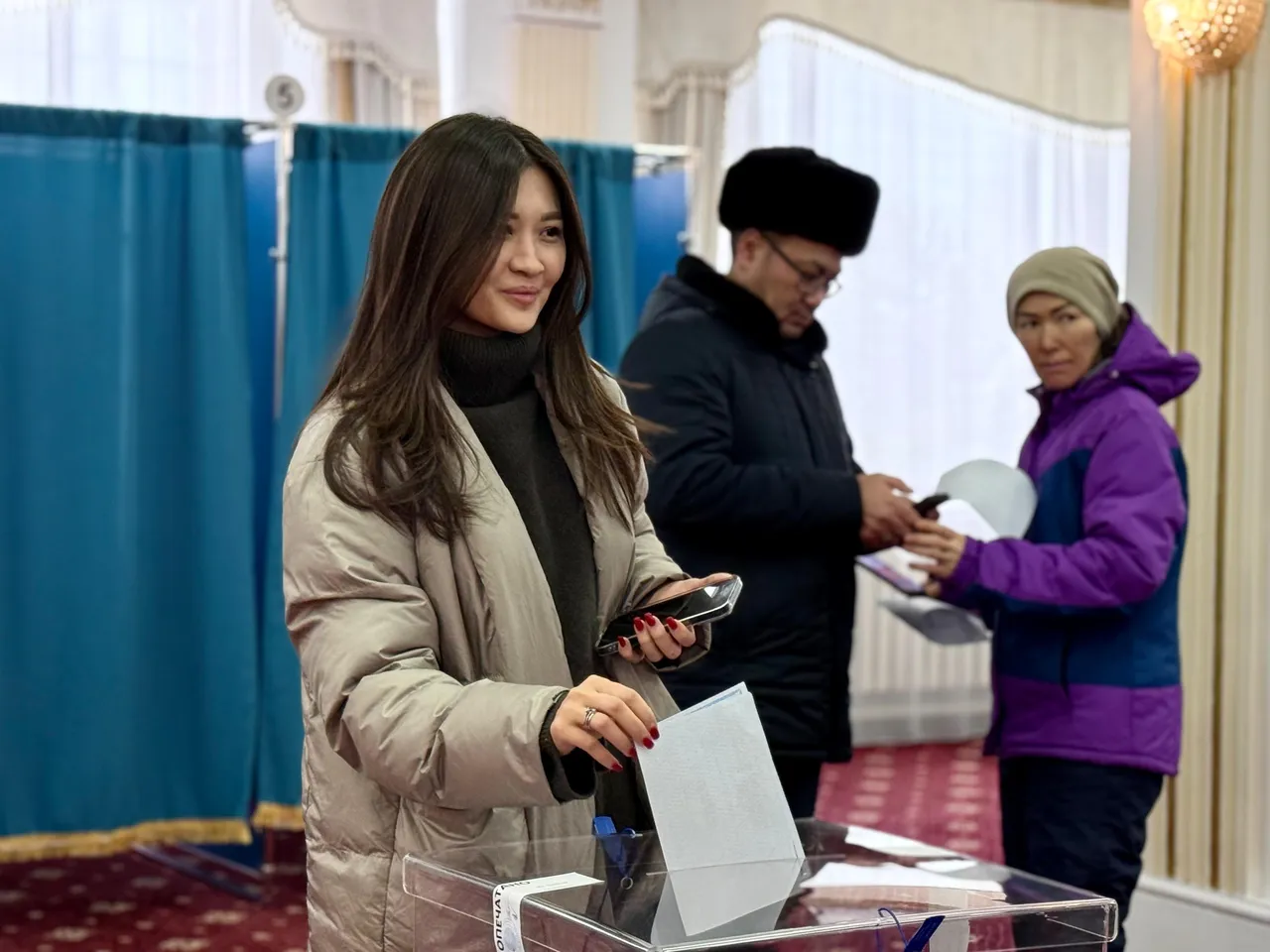 Kazakistanda yeni anayasa resmen kabul edildi