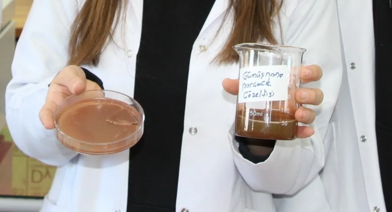 Yılda 83 bin ton oluşuyordu! Çay atığından antibakteriyel ürün geliştirildi