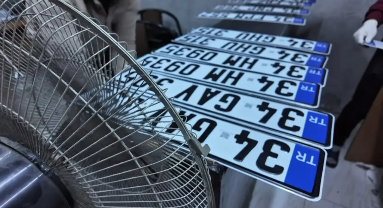 APP plakadan sonra şimdi de ‘karekod’ kaosu! Başvurular 5 kat arttı