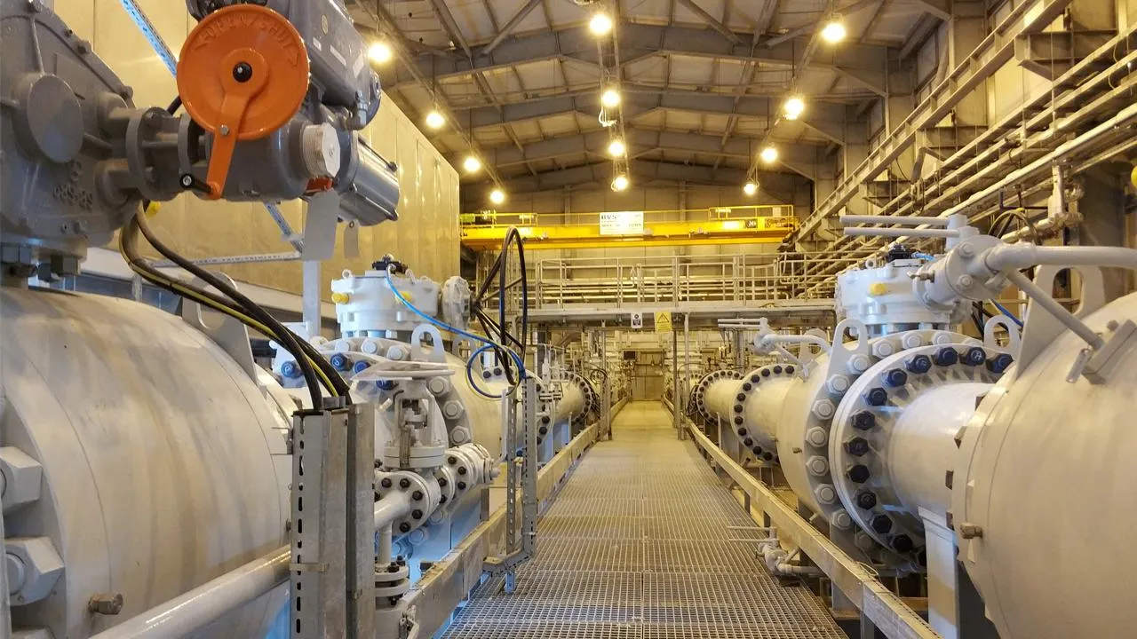 BAE’de füze alarmı! Habşan ve Bab sahalarında faaliyetler durduruldu  