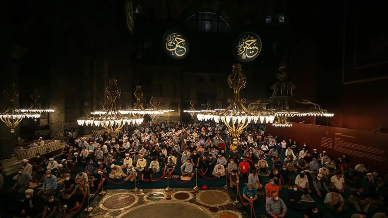 İl il bayram namazı saati paylaşıldı! Bayram namazı kaçta kılınacak? 