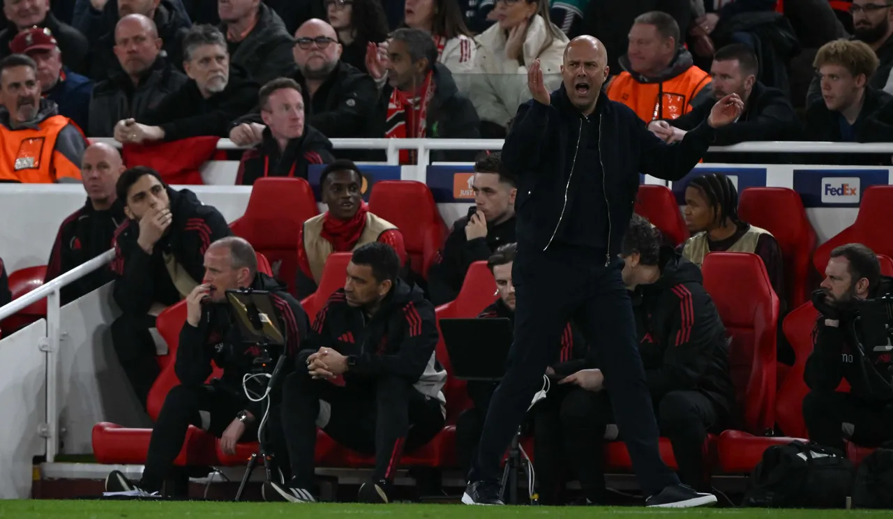 Galatasaray maçı sonrası İngiliz manşetlerinde tek isim: Sorunlu sezonun unutulmaz gecesi