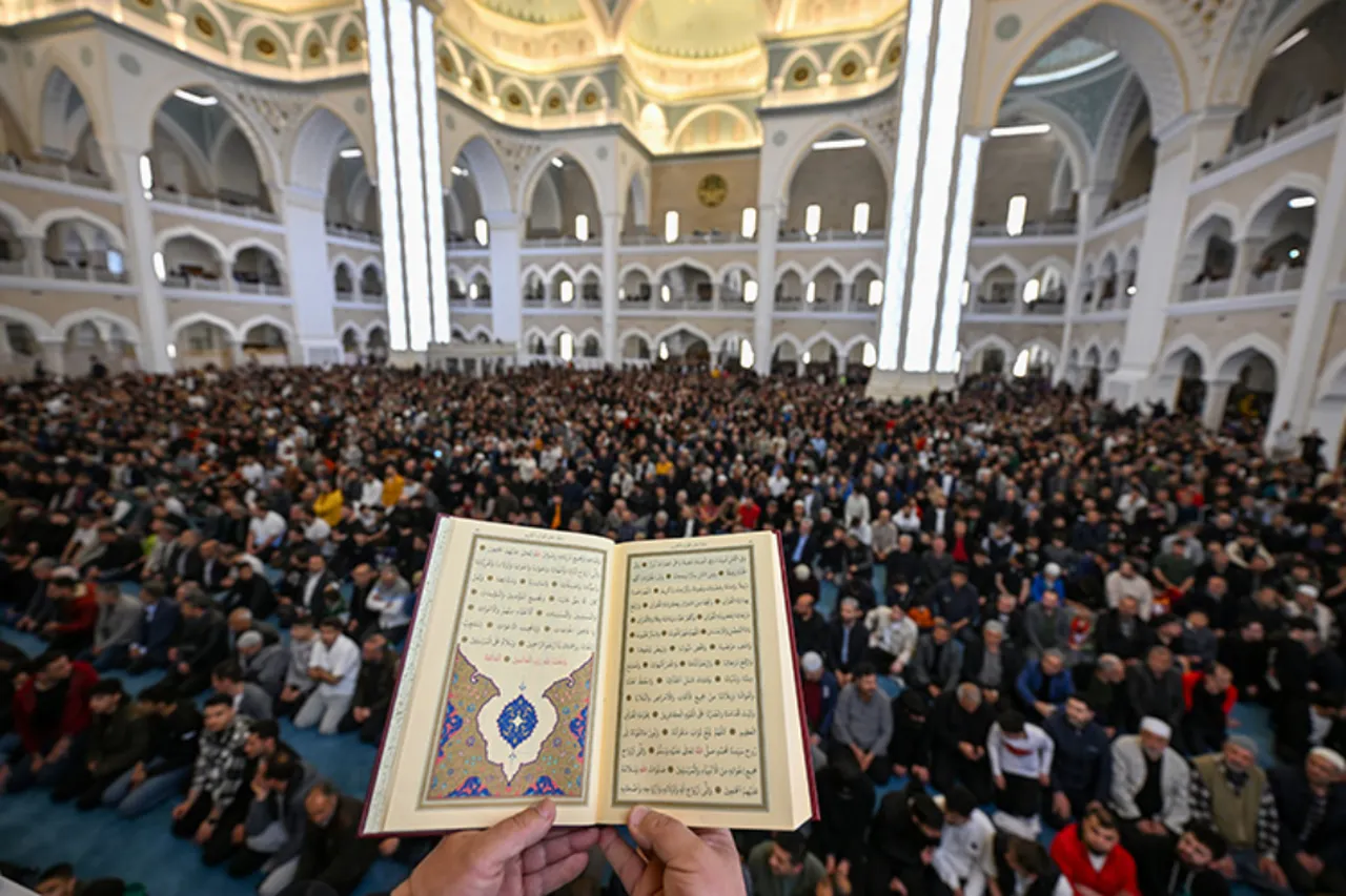 İhlas suresini okumanın fazileti nedir? 1000 İhlas suresi okumanın sevabı