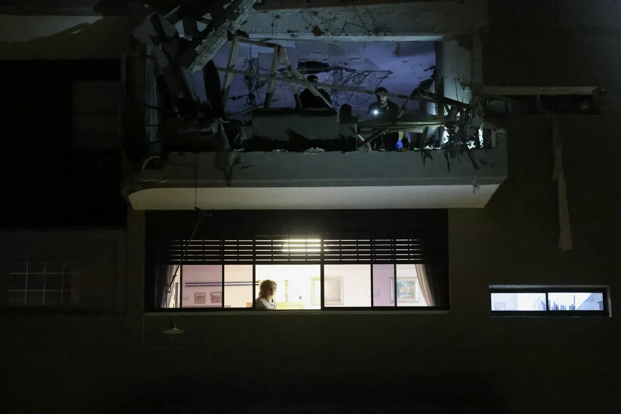 İranın misillemesi Tel Avivi panikletti! Bir bina hasar aldı, can kaybı var