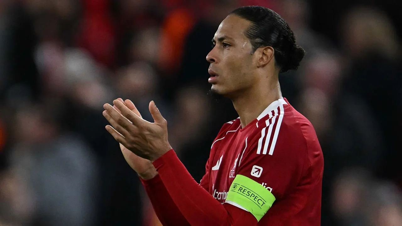 Liverpool'da Dijk'tan Galatasaraylı yıldıza övgü