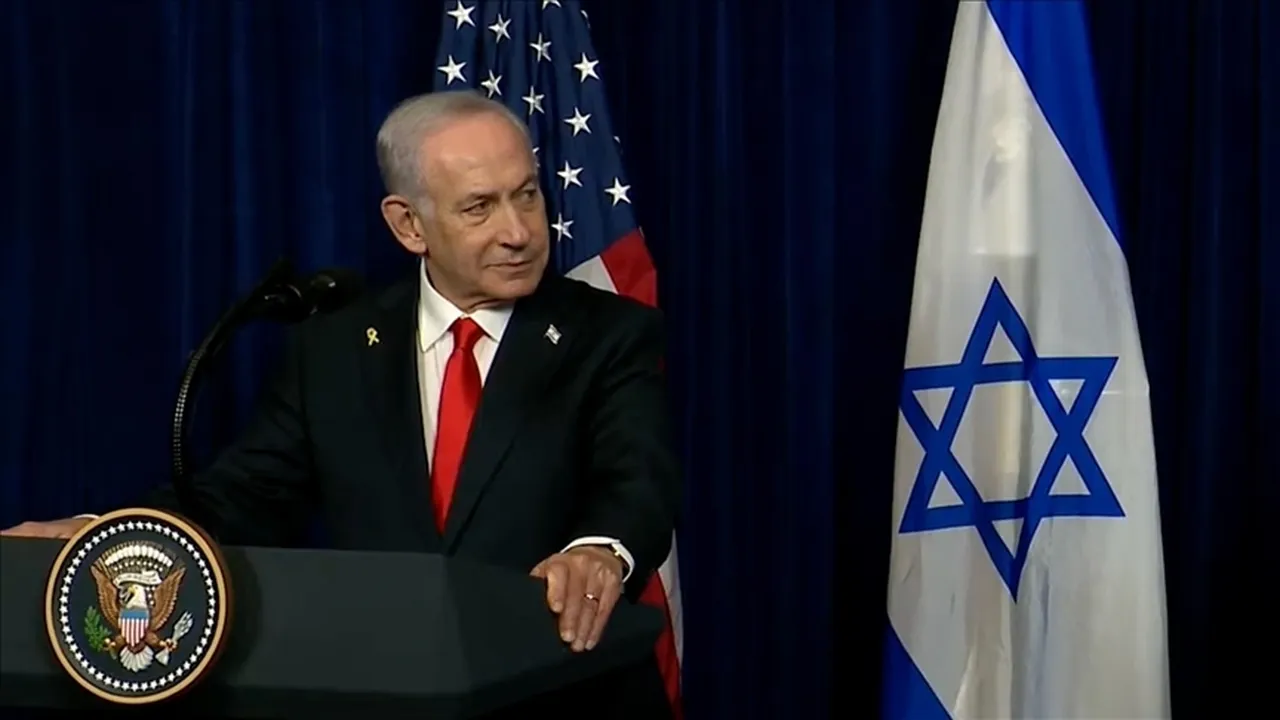 Netanyahu konuşurken füze fırlattılar! Rejim değişikliği konusunda çark etti