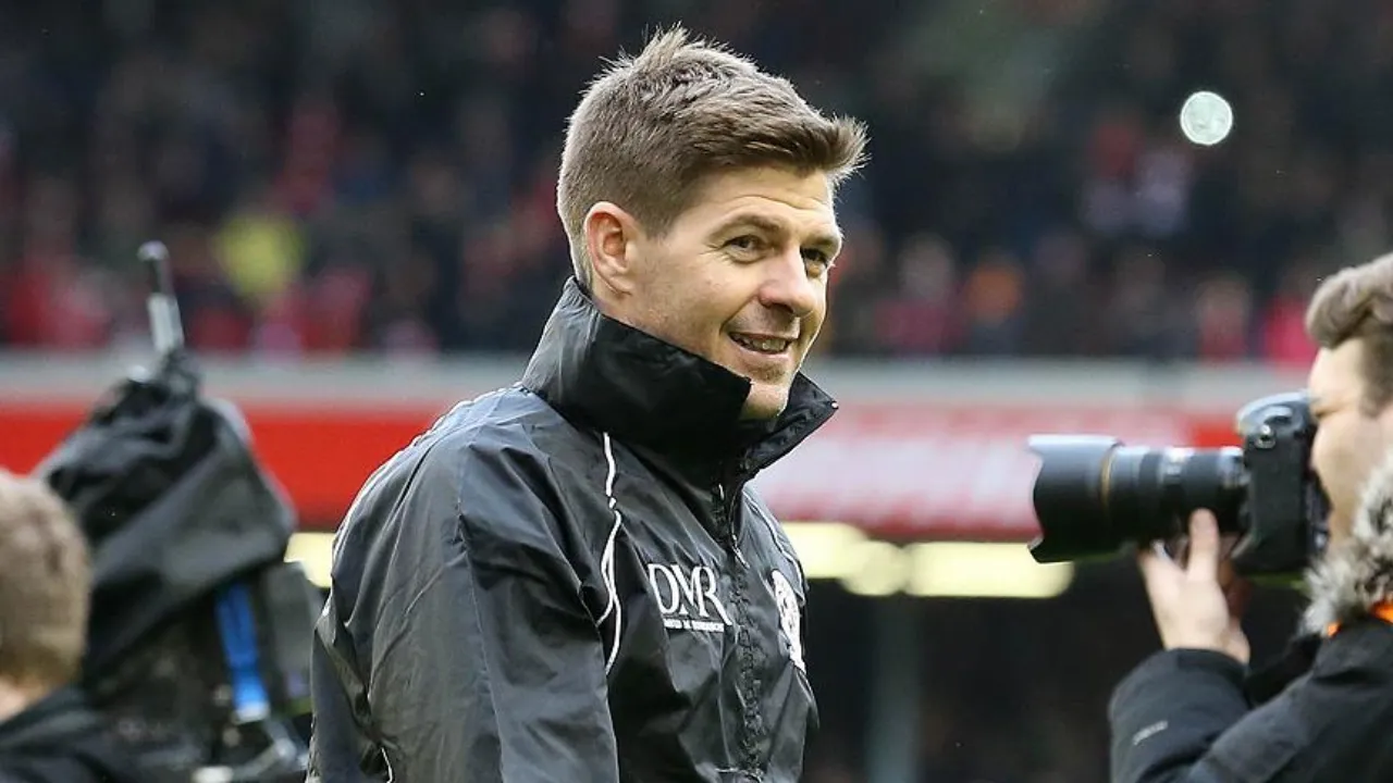 Steven Gerrard kimdir, hangi takımlarda oynadı? Galatasaray için söylediği sözler tepki çekti