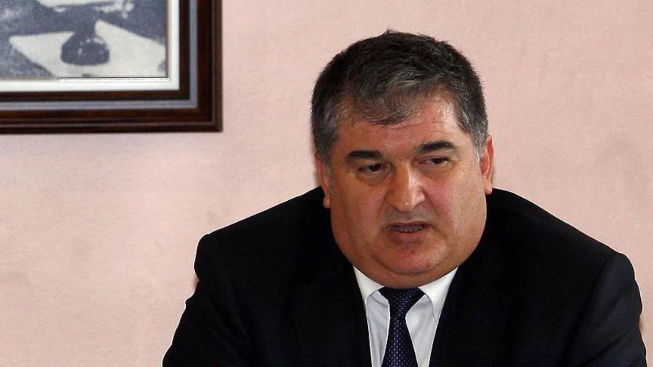 10 yıldır aranıyordu! FETÖ firarisi eski başsavcıvekili Şadan Sakınan yakalandı