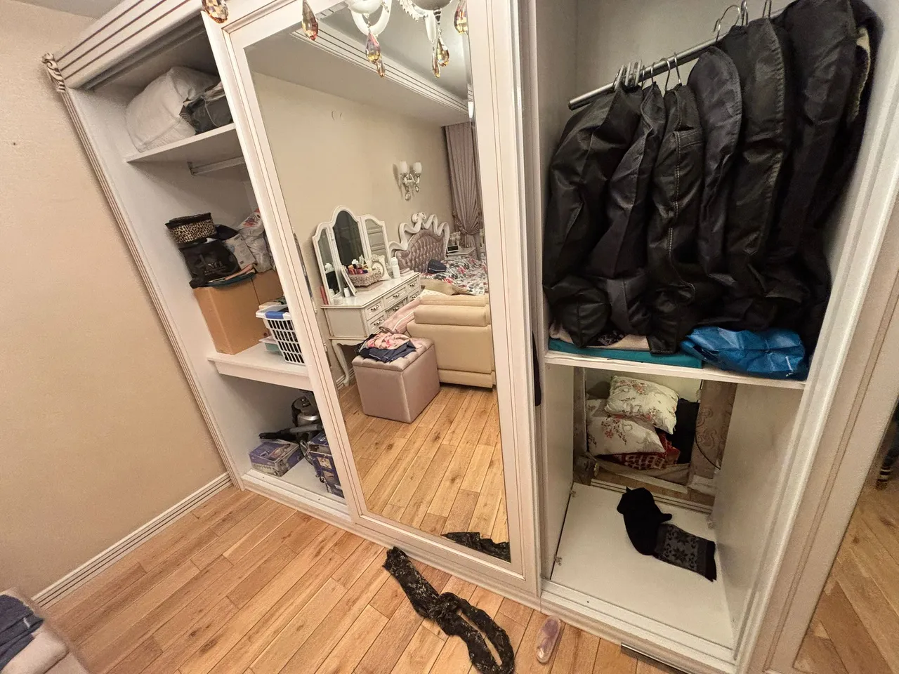 10 yıldır aranıyordu! FETÖ firarisi savcı gizli bölmede yakalandı