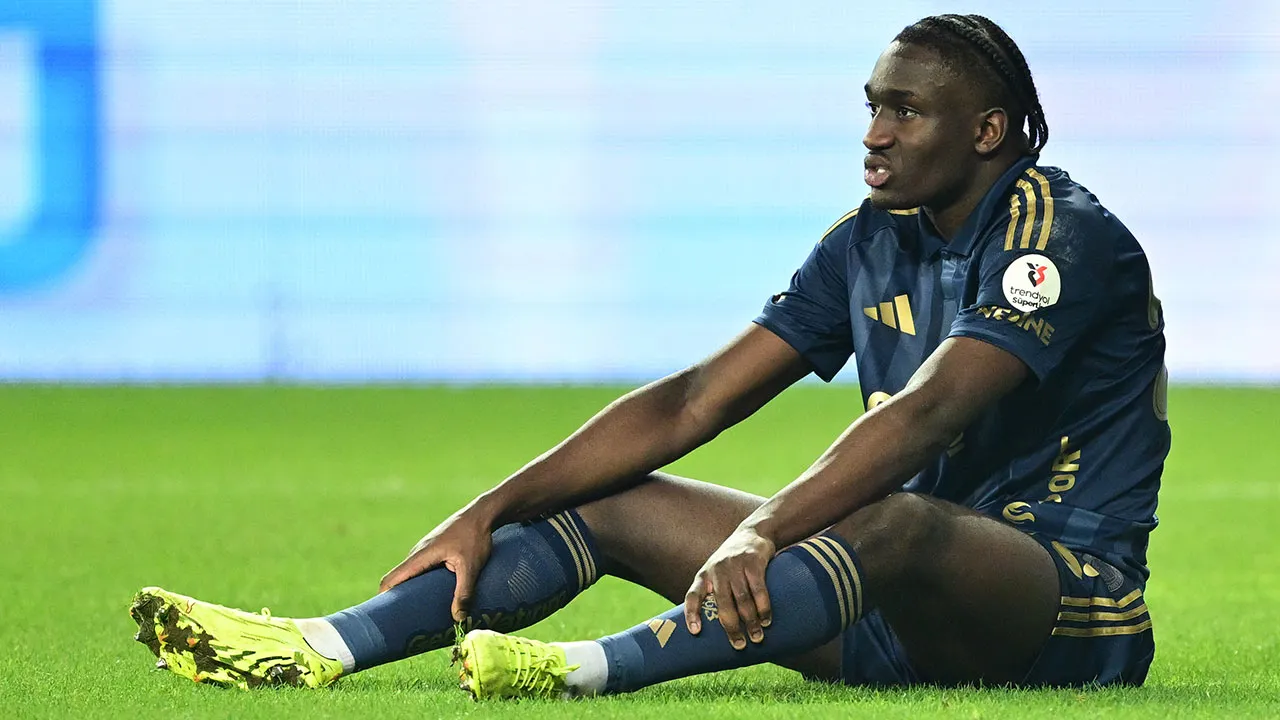 Fenerbahçe, 10 günde çöktü: Çifte üzüntü!