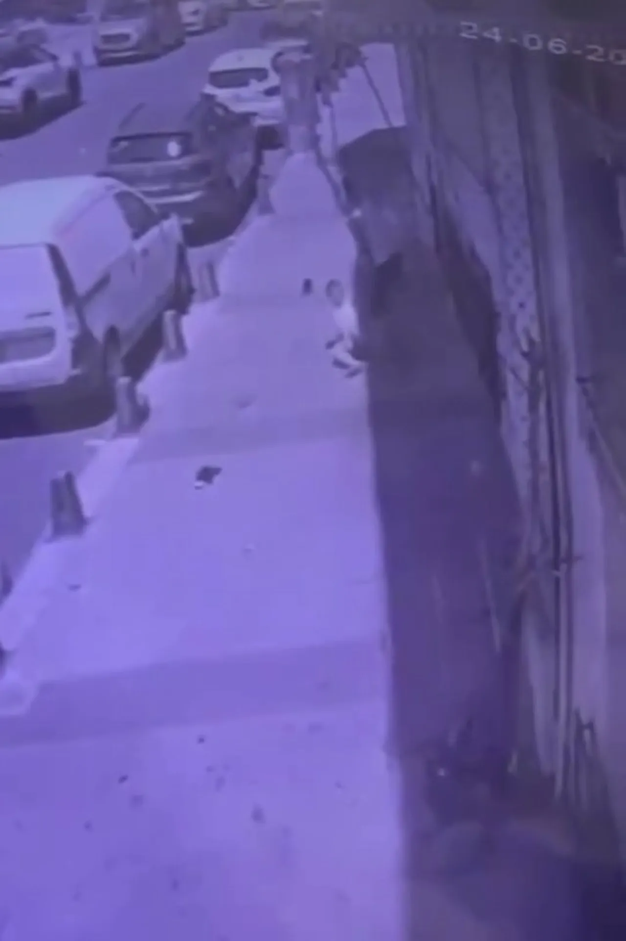 Kız kardeşinin erkek arkadaşını öldürmüştü! 1 yıl önce de bir çocuğu darp etmiş