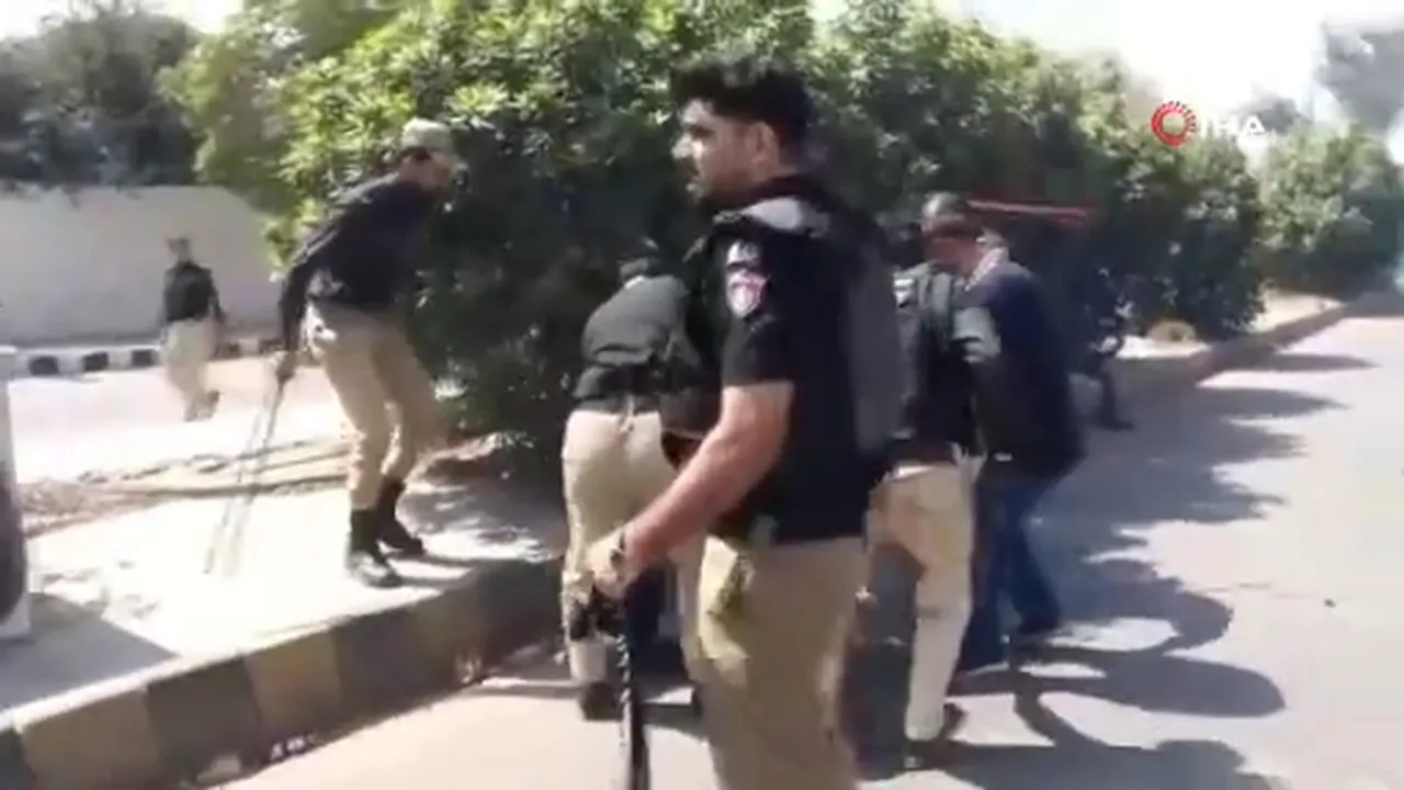 Pakistanda Hamaneyin ölümüne yönelik protestolarda kan aktı: Çok sayıda ölü var