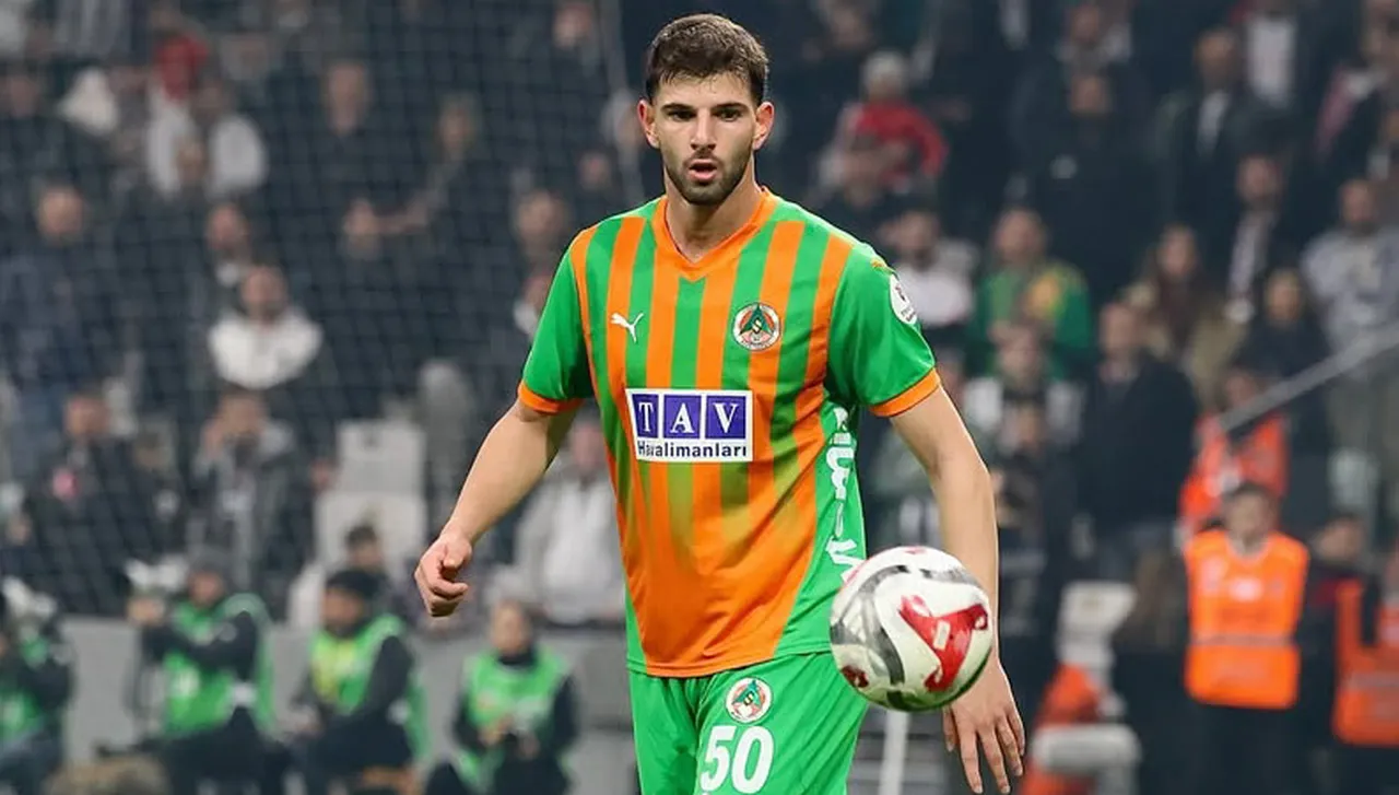 Ümit Akdağ (Fotoğraf: Instagram)