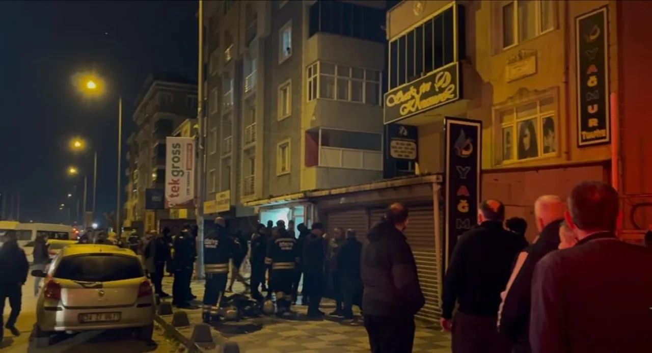 Tekirdağ'da yangın paniği! İnsanlar gece yarısı sokaklara döküldü