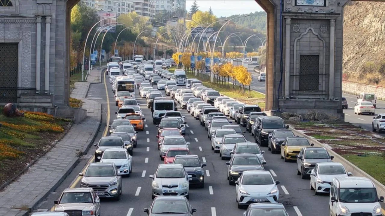 Ankara Emniyet Müdürlüğü saat verdi! Yarın bu yollar trafiğe kapatılacak