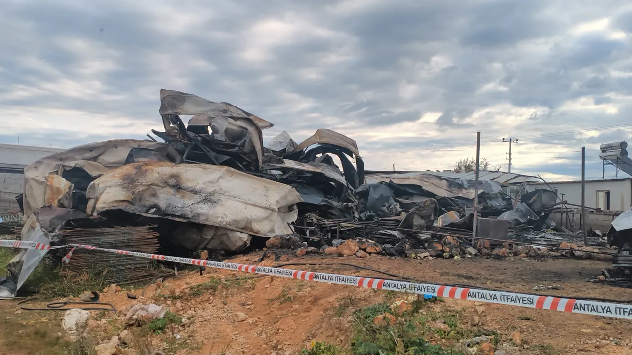 Antalya'da yangın faciası! 5'i çocuk 6 kişi hayatını kaybetti, kahreden detay