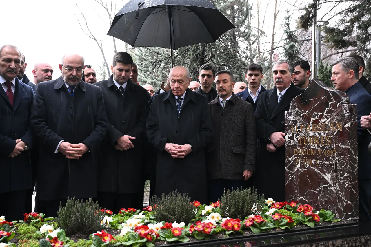 Bahçeli’den bayram ziyaretinde dikkat çeken mesaj: Yeni Türkiye'nin adımları atılacak