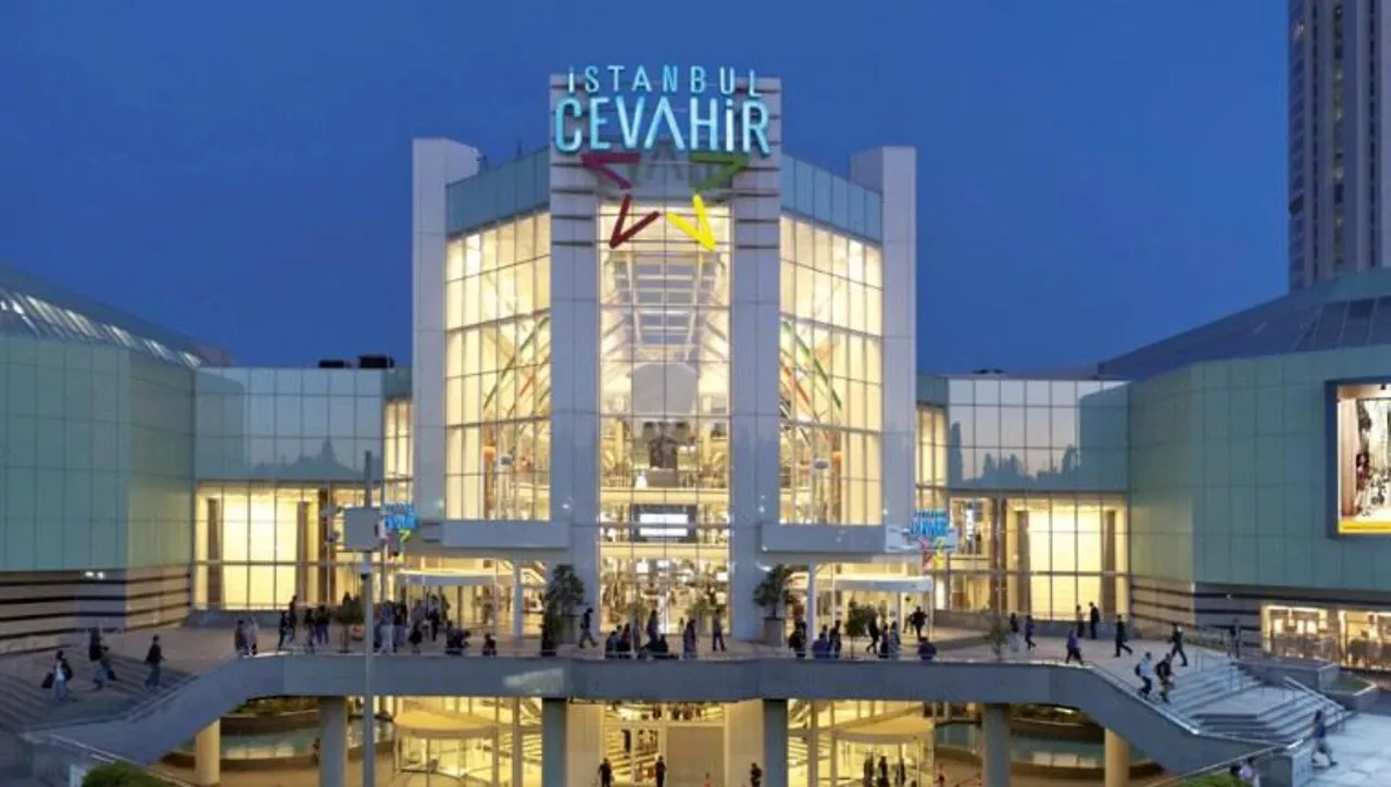 Bayramda AVM'ler açık mı? 2026 Ramazan Bayramı AVM çalışma saatleri gündemde