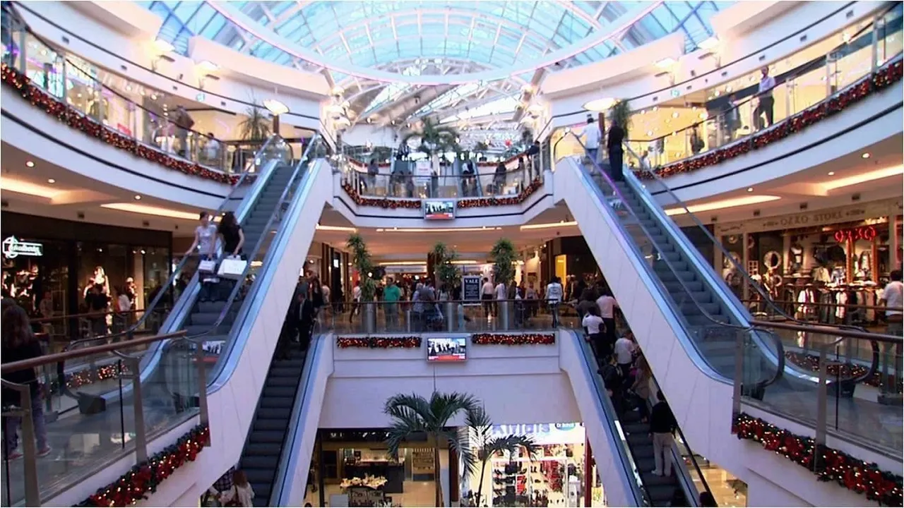 Bayramda AVMler açık mı? 2026 Ramazan Bayramı AVM çalışma saatleri gündemde