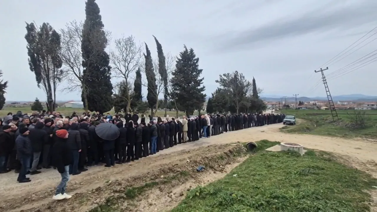 Edirne'de 90 yıllık bayram geleneği! 10 bin kişi katıldı