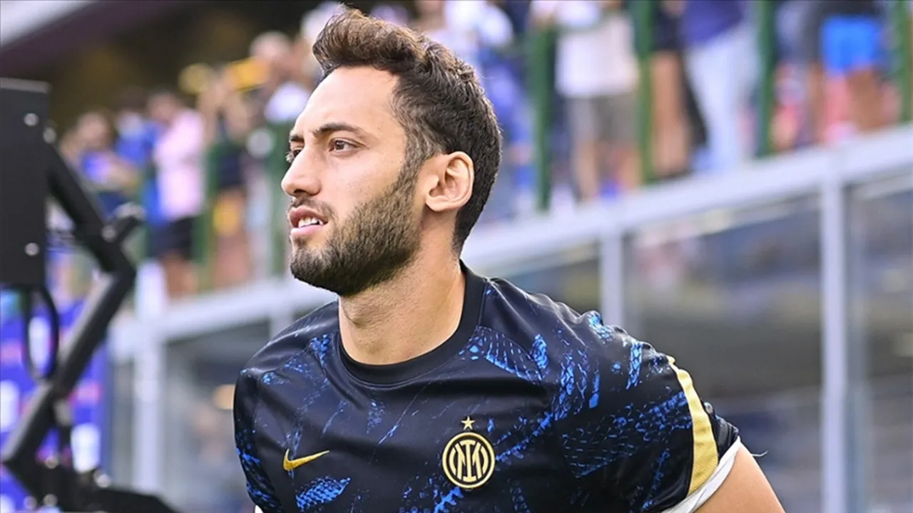 Hakan Çalhanoğlu, 2021 yılından bu yana Inter forması giyiyor.