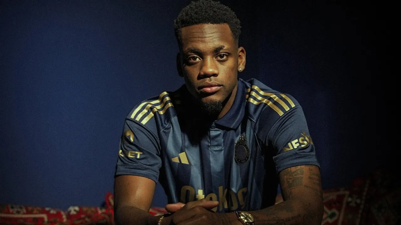 Jhon Duran kararı ülkeyi karıştırdı!