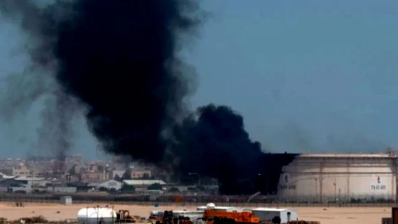 Kuveyt’te Mina el-Ahmedi Rafinerisi İHA ile vuruldu! Yangın sonrası ekipler alarma geçti