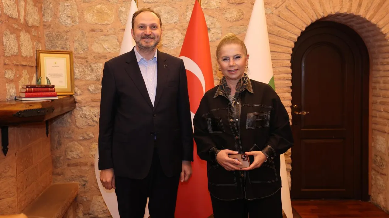 Yeşilay Başkanı Doç. Dr. Mehmet Dinç, sağlık editörümüz Ziyneti Kocabıyık’a konuştu.