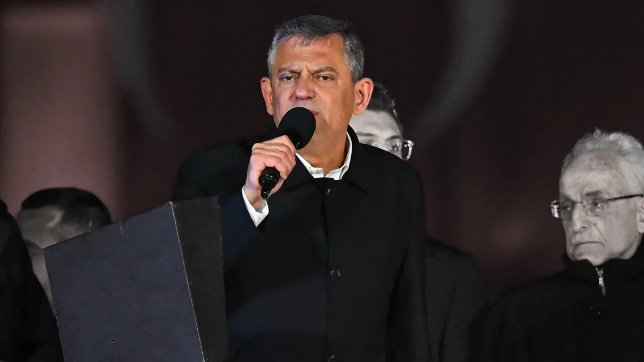 Özgür Özel hakkında çarpıcı 'emlak' iddiası! 800 bine aldı, değeri 25 milyonu aştı