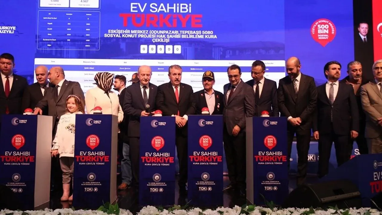 Tarih belli oldu! İstanbul TOKİ çekilişi ne zaman, kura çekilişi nereden izlenir?