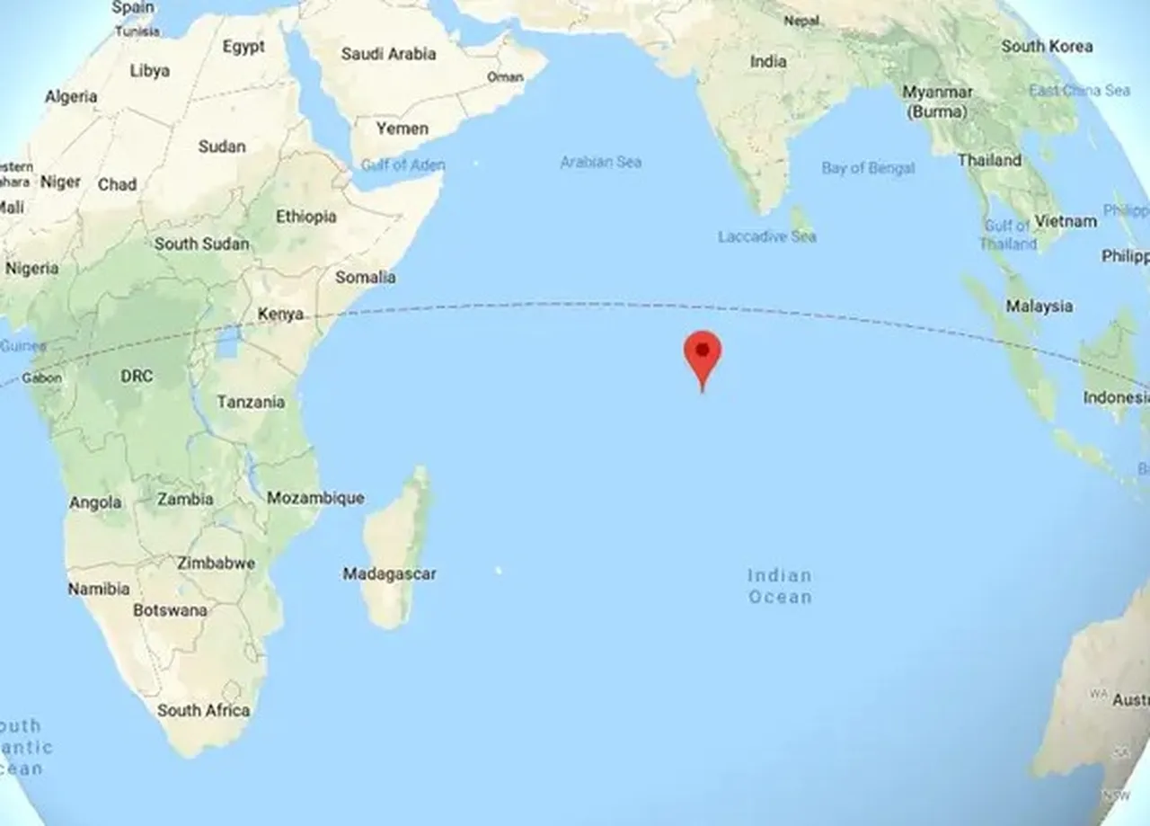 ABD’nin  yüzen kalesi  ilk kez menzile girdi! Washington’ın en gizli üssünde sıcak saatler