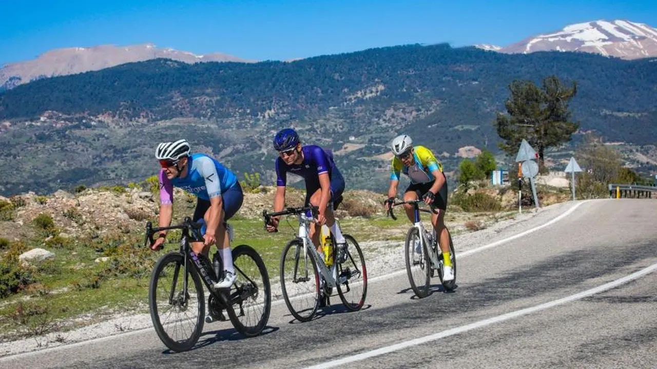 AKRA Gran Fondo Antalya’da pedallar 'Yeşil Gelecek' için dönecek