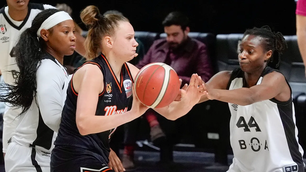 Beşiktaş'ı eleyip Fenerbahçe'nin rakibi oldular