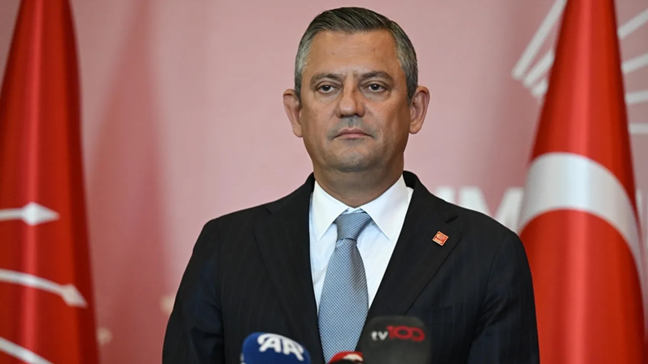 CHP lideri hakkında şok iddia! Özel fena yakalandı