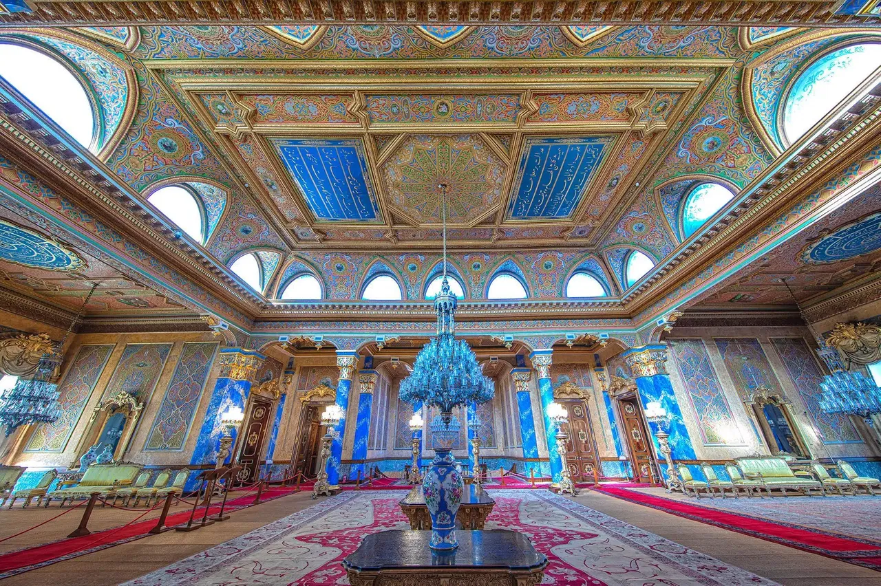 Dolmabahçe Sarayı bayramda açık mı, giriş ücretsiz mi? Topkapı, Dolmabahçe, Yıldız ve Beylerbeyi Sarayı ziyaret saatleri ve giriş ücretleri