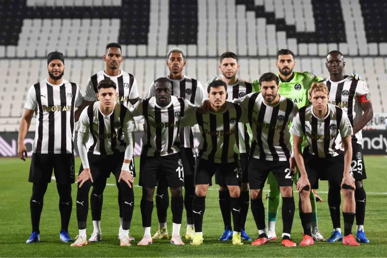 İşte şifresiz canlı yayın bilgileri! Manisa FK-Sivasspor maçı hangi kanalda, saat kaçta?