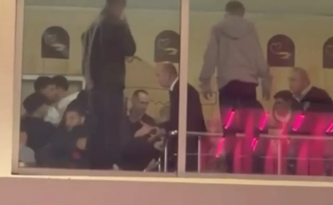 Vatandaşlar sinemada film izler gibi yemek katından kavgayı izledi