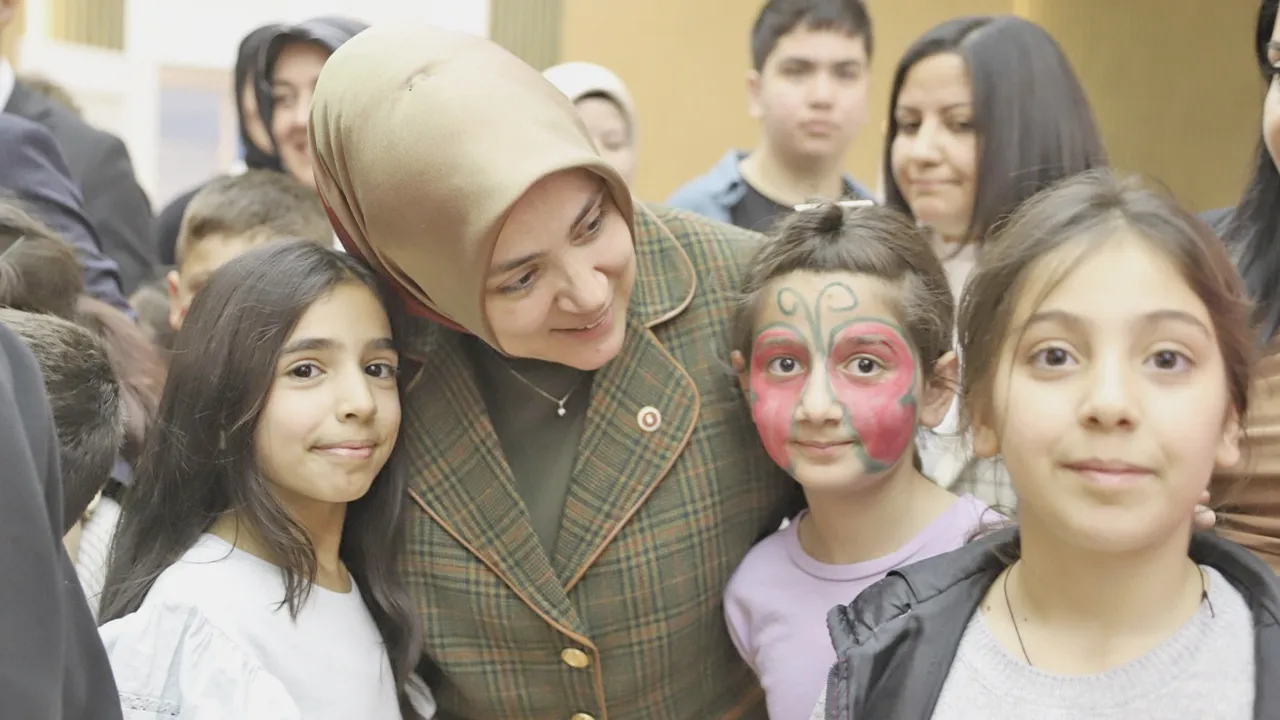 AK Parti Kadın Kolları Başkanı Ercan: Çocukluğumun aile ortamını özlüyorum