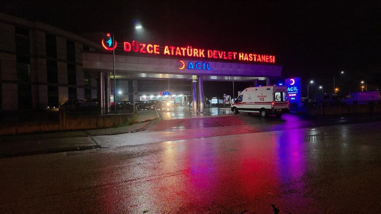 Düzce'de cinayet! Bir çocuk otobüs durağında vurulmuş halde bulundu