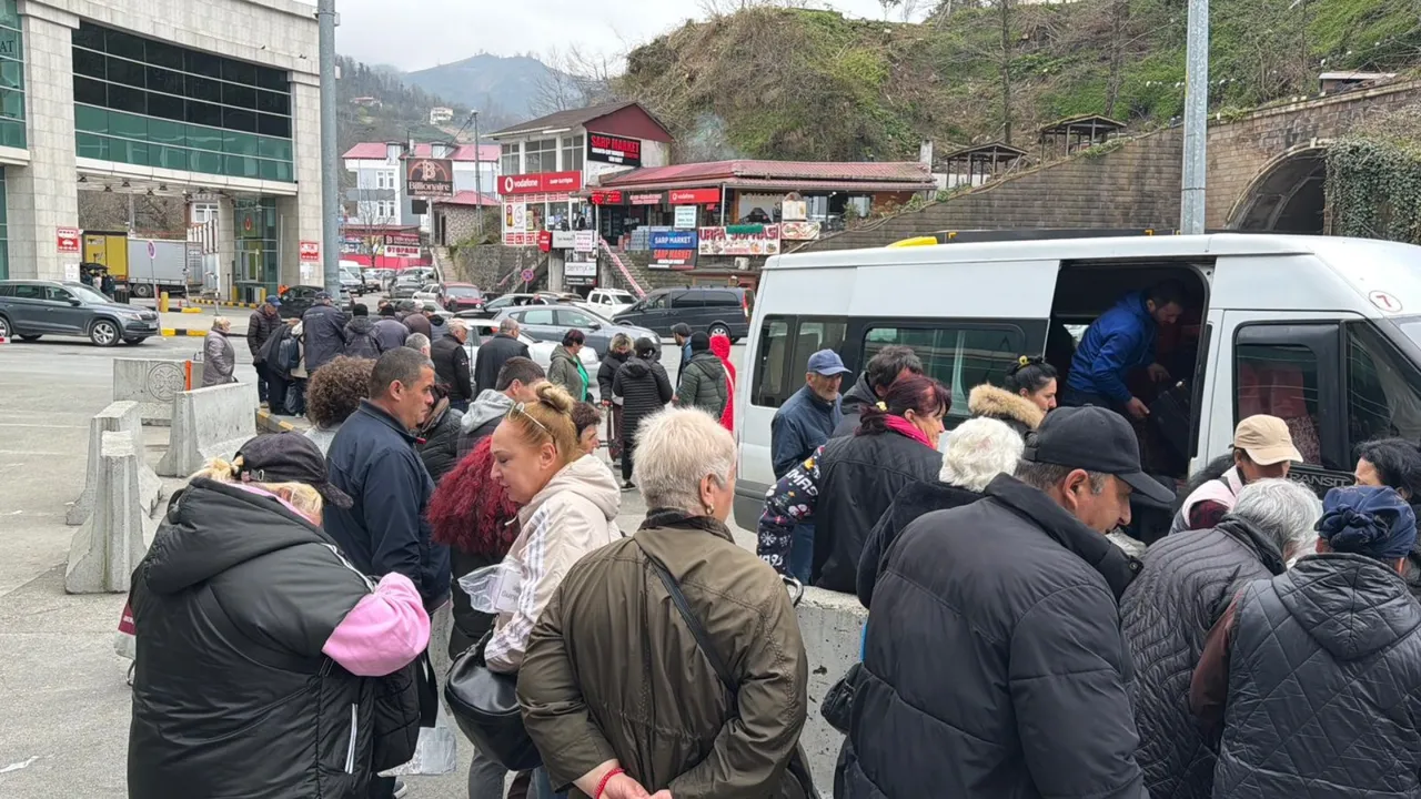 Hem vizesiz hem yakın! Tatilciler akın etti, ekipler devrede