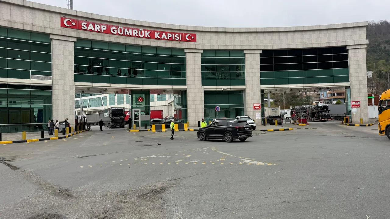 Hem vizesiz hem yakın! Tatilciler akın etti, ekipler devrede