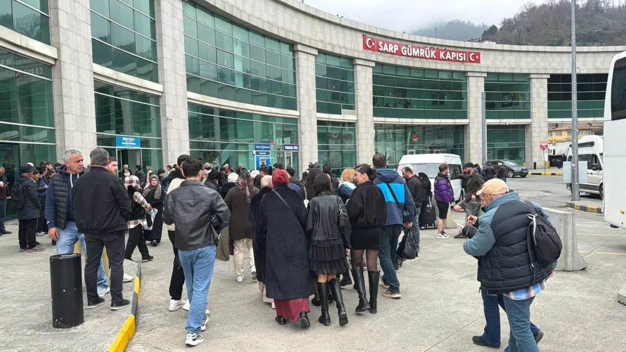 Hem vizesiz hem yakın! Tatilciler akın etti, ekipler devrede